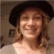 Soutien scolaire pour les matières générales niveau primaire et en arts contemporain et cinéma audiovisuel niveau bac + 3. Diplômée en licence Arts du spectacle (cinéma) avec un bac littéraire.